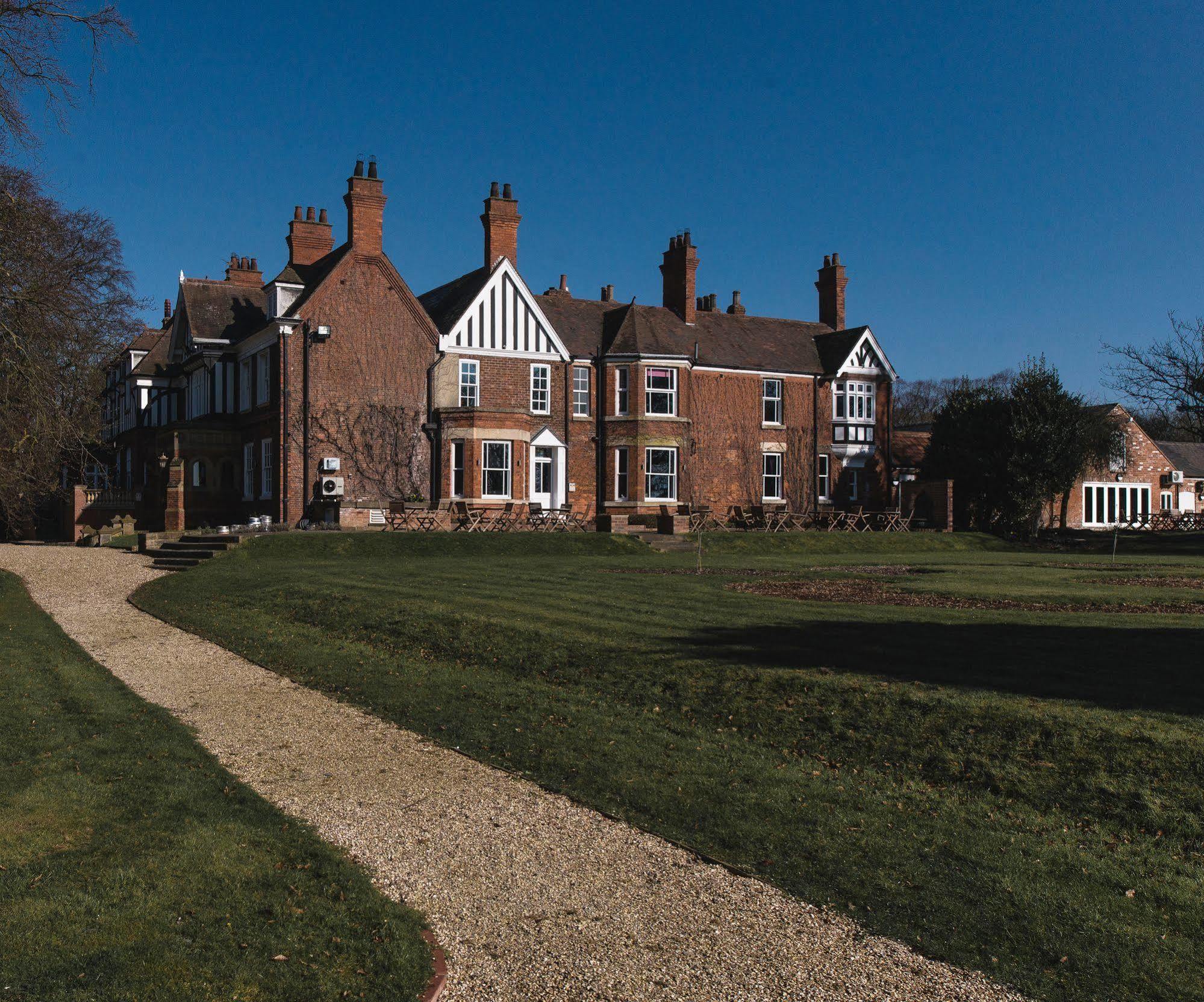 Healing Manor Hotel Grimsby Exterior photo